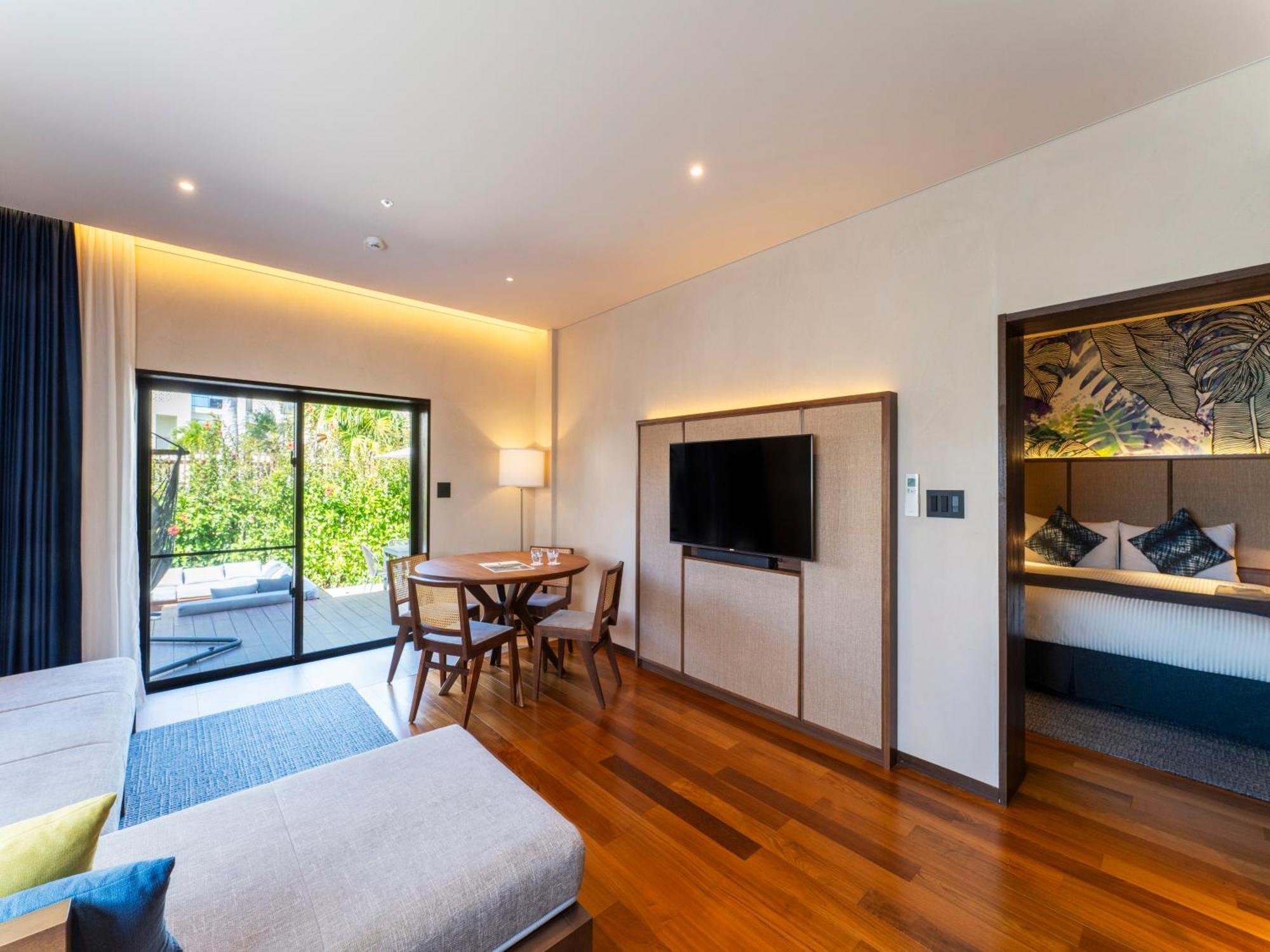 ฟูซากิ บีช รีสอร์ต โฮเต็ล แอนด์ วิลลา Hotel Ishigaki  ภายนอก รูปภาพ