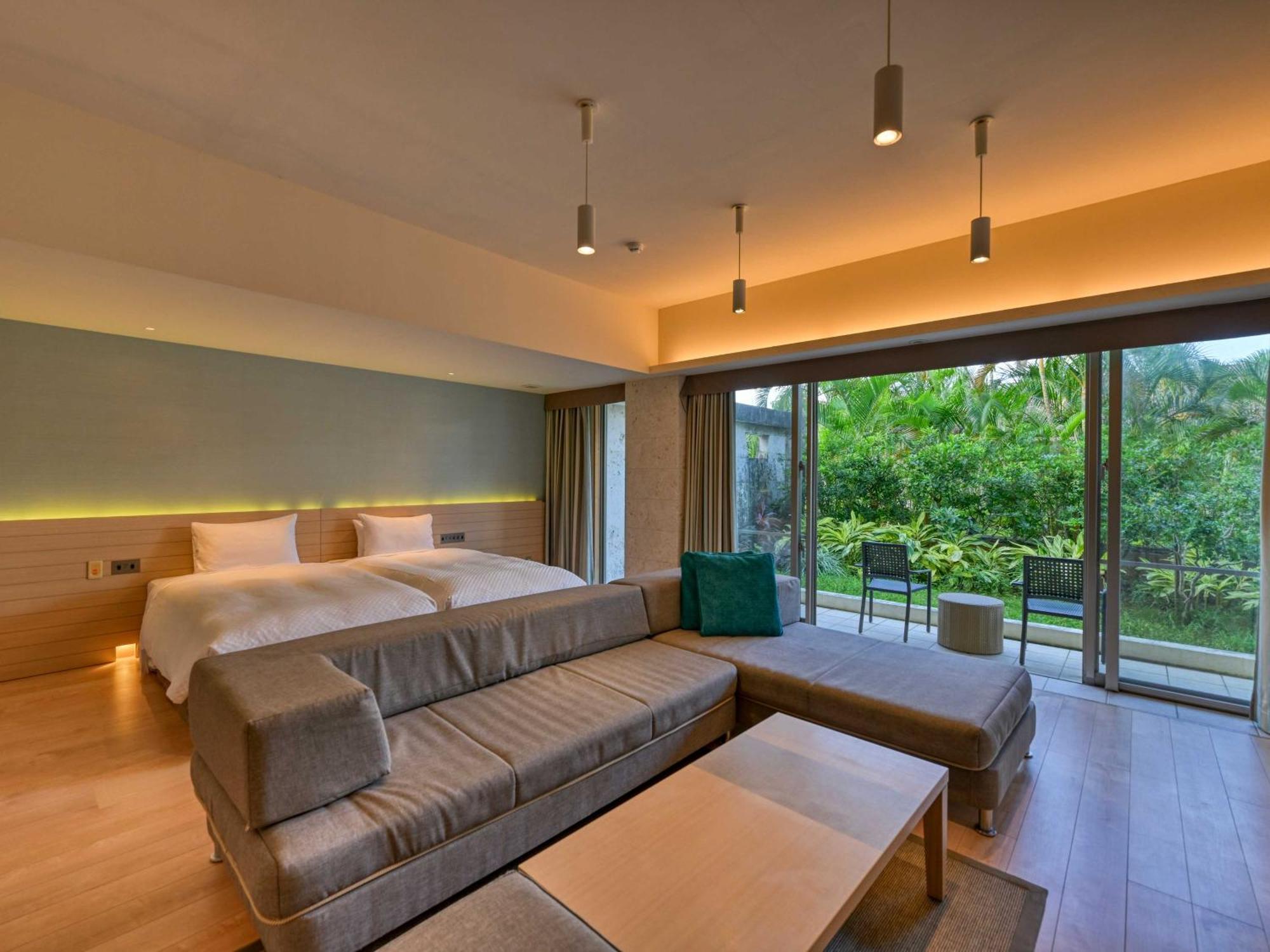 ฟูซากิ บีช รีสอร์ต โฮเต็ล แอนด์ วิลลา Hotel Ishigaki  ภายนอก รูปภาพ