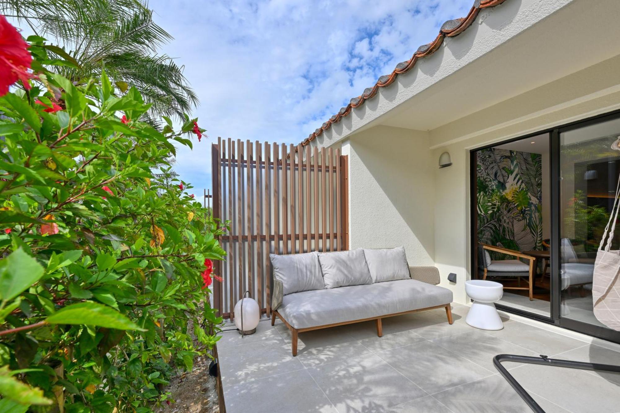 ฟูซากิ บีช รีสอร์ต โฮเต็ล แอนด์ วิลลา Hotel Ishigaki  ภายนอก รูปภาพ